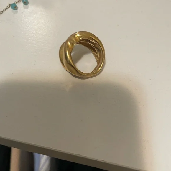 Bold Ring! - Picture 5 of 6